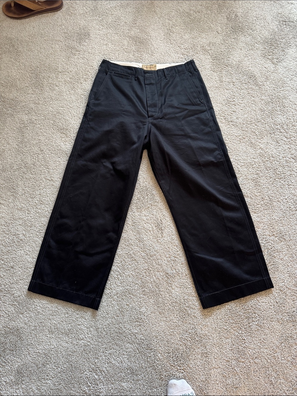 Classic Men's Black Straight-Leg Chinos